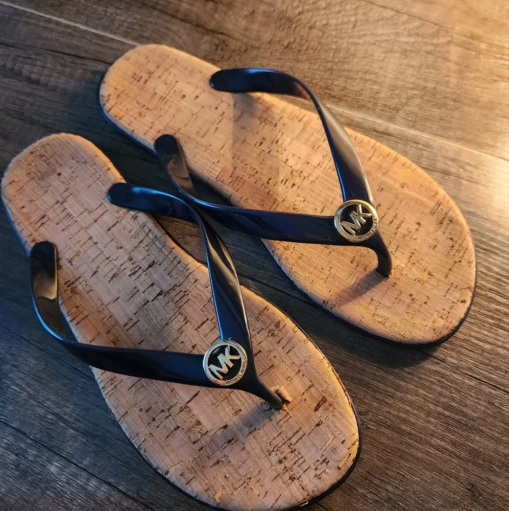 MICHAEL KORS Cork Flip-Flops Size 8 - Picture 2 of 4